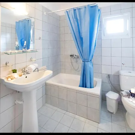 Blue Horizon Apartments&maisonettes * Лименария
